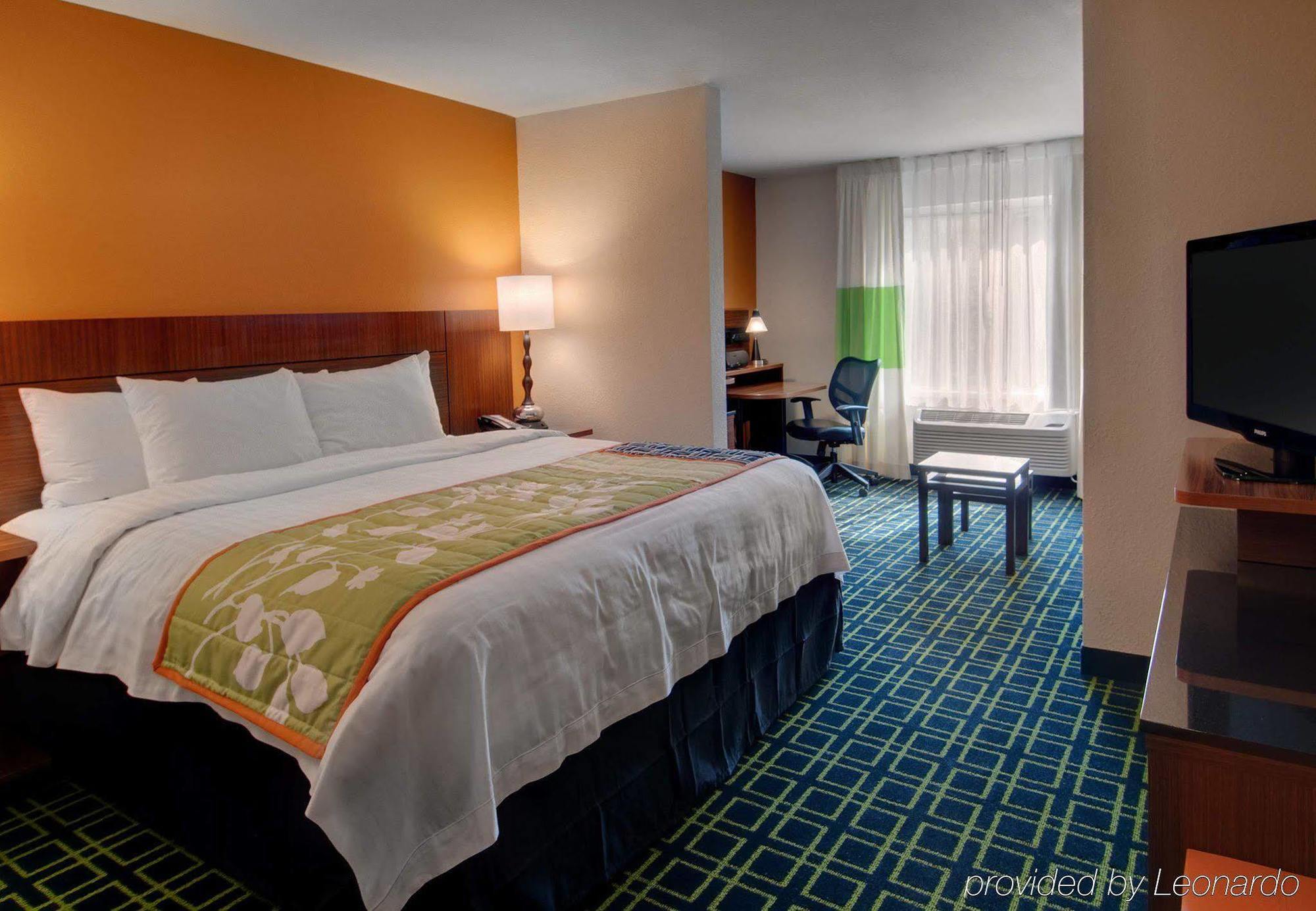 Fairfield Inn & Suites Seattle Bellevue/Redmond Room photo